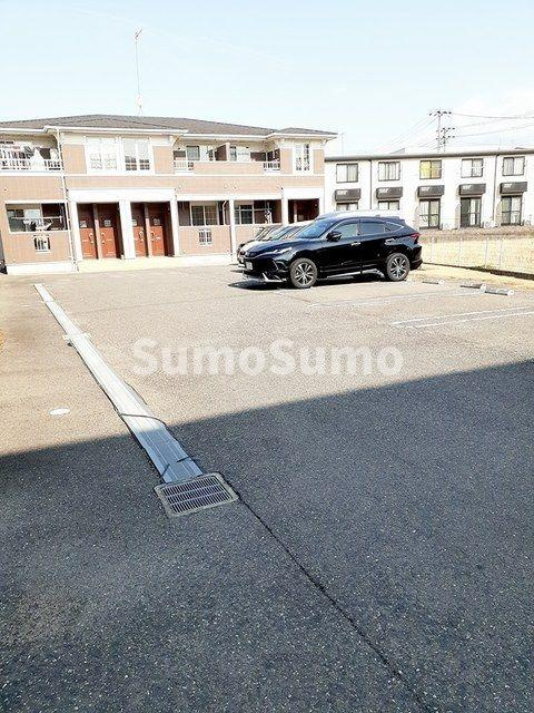フレグランスＢの駐車場|駐車場完備です