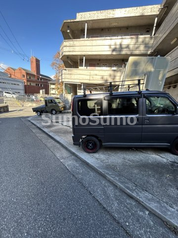 プレアール西神戸Ⅱの駐車場