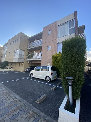 ソレイユ東園田のエントランス