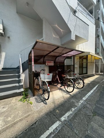 チャンピオン兵庫ビルの外観