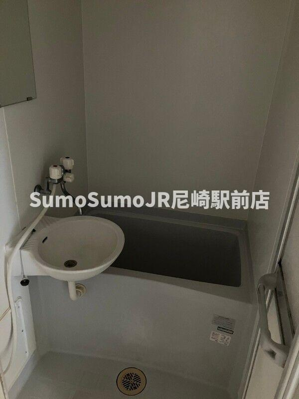 センチュリー武庫元町 の浴室