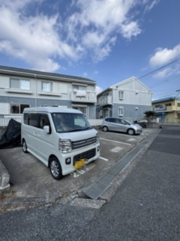 フレグランス南落合Ⅰ-C の駐車場