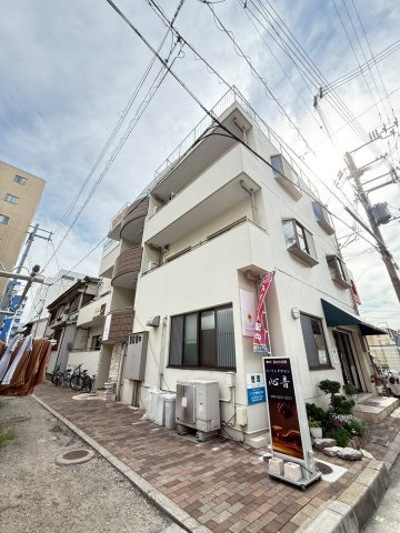 ソレイユ明石の外観