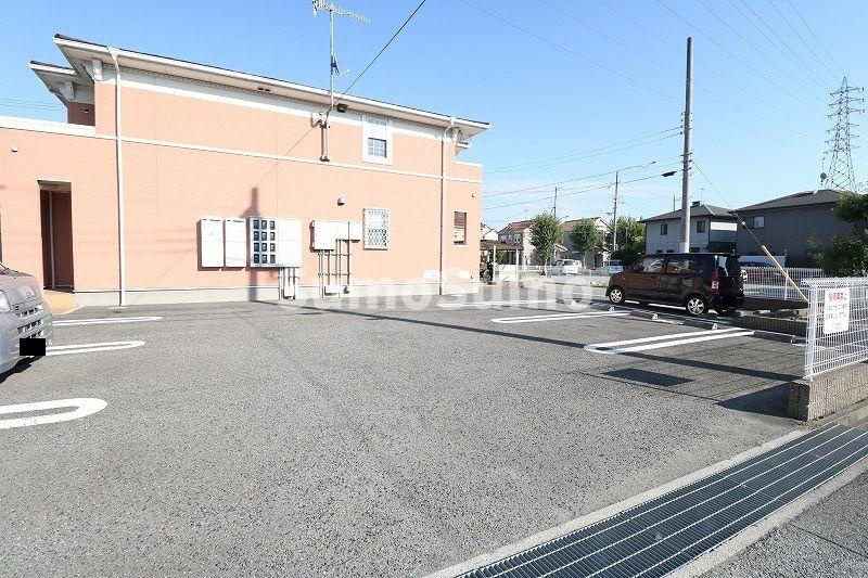 ソレイユ丸塚の駐車場|駐車場があります