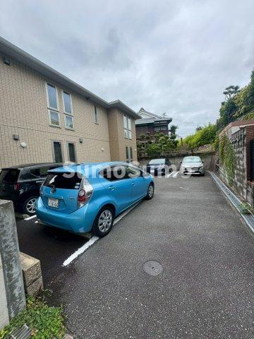 タウンコート五色山の駐車場|駐車場があります