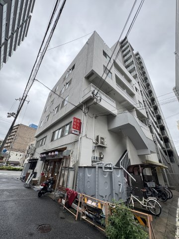 チャンピオン兵庫ビルの外観