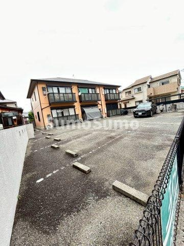 ディアス花森の駐車場|車をお持ちの方に嬉しい駐車場付きの物件です