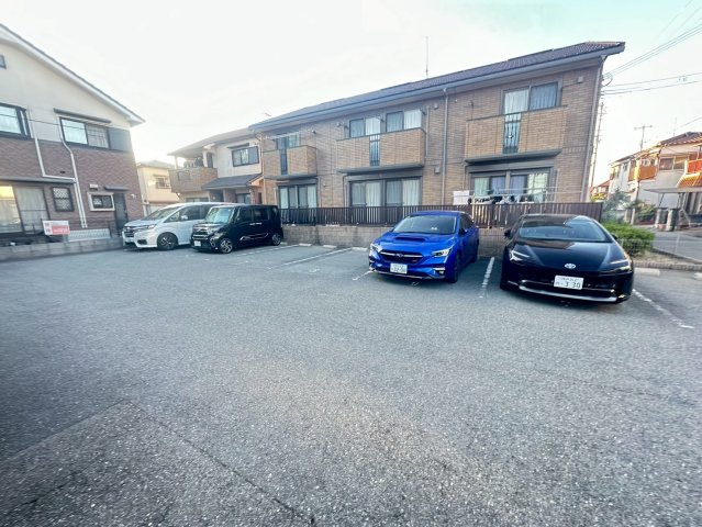 ディアコート西明石の駐車場|カースペースがあります