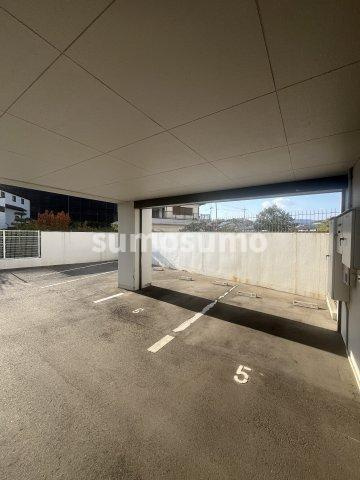 ソレイユ武庫川 (西昆陽)の駐車場