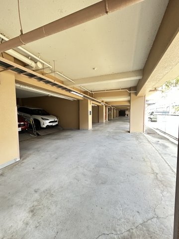 ダイアパレス名谷の駐車場