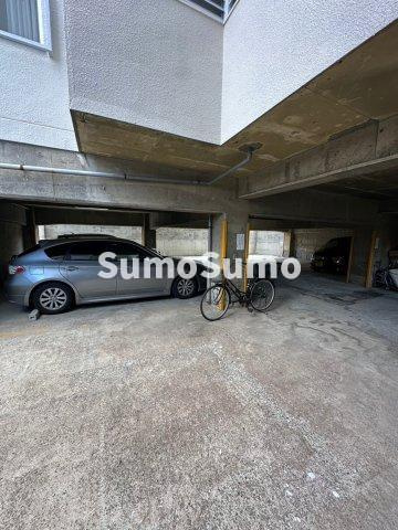 パインリーフ甲子園の駐車場