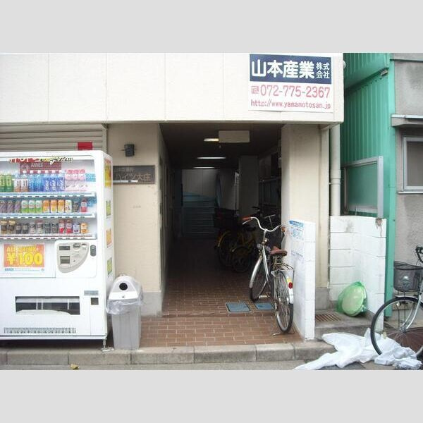 ハイツ大庄のエントランス