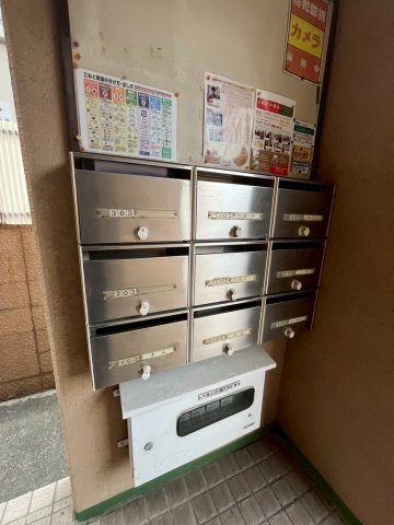 ハイツ百番館1の外観