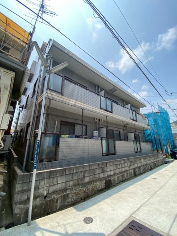 ハイツ丸岡の外観