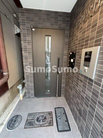 パトリ御池のエントランス|落ち着いたエントランスです