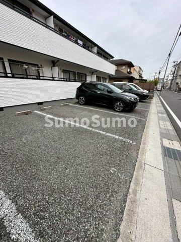 ハイム桜谷の駐車場