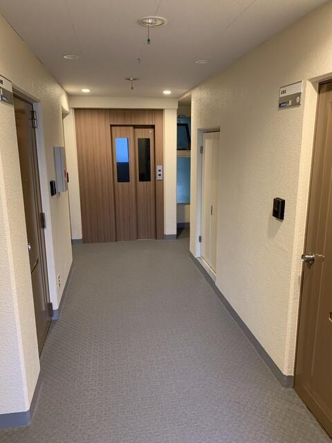 ハイランド上町のロビー