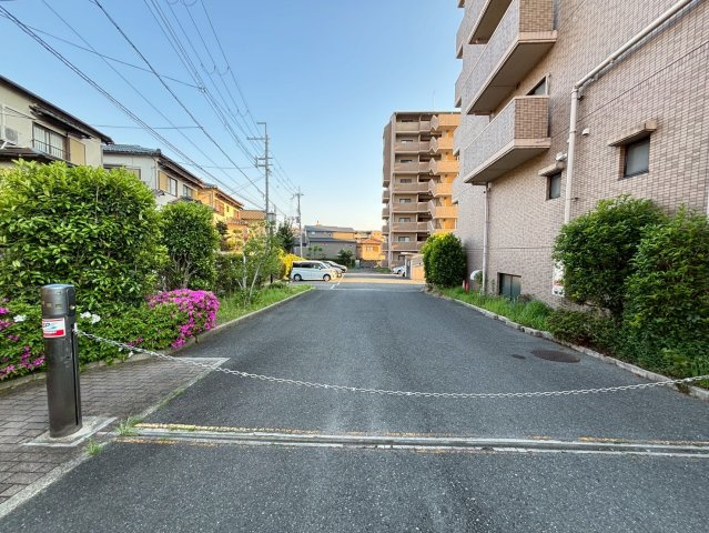 パセオ清荒神 Ⅱの駐車場