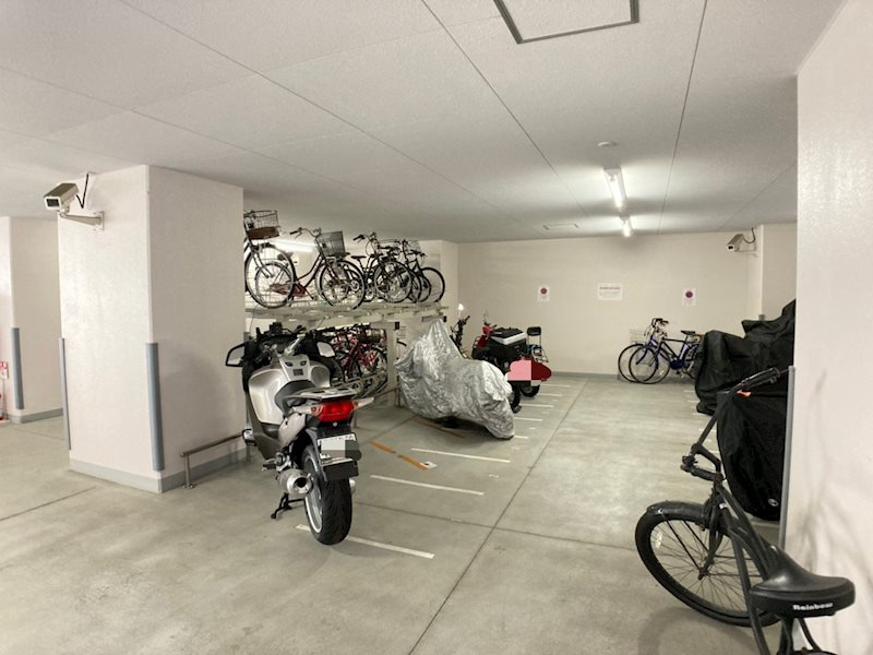 ハビテ靭センターコートの駐車場
