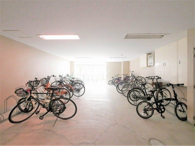 パウゼ大手前の駐車場