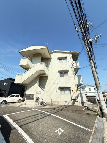ハイフラット静徳の外観