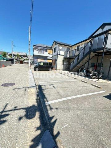 パセオナカイの駐車場|駐車場です