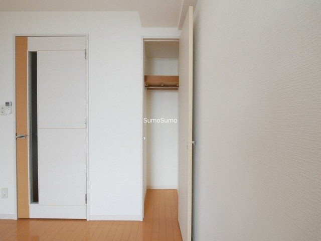 プレサンス難波EASTモダニティの収納