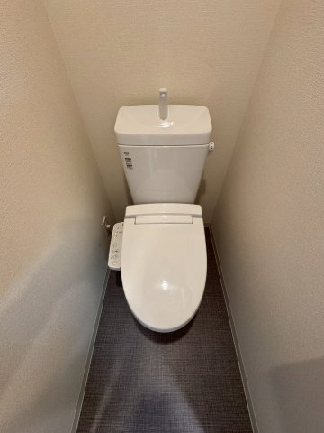 プレサンス谷町九丁目駅前のトイレ
