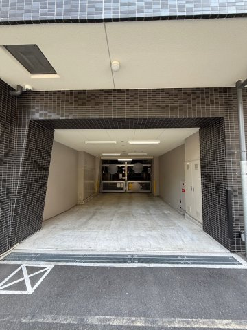 プレサンス谷町九丁目駅前の駐車場