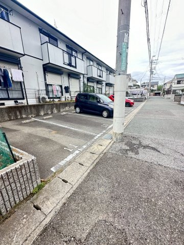 ハイツナカノの駐車場