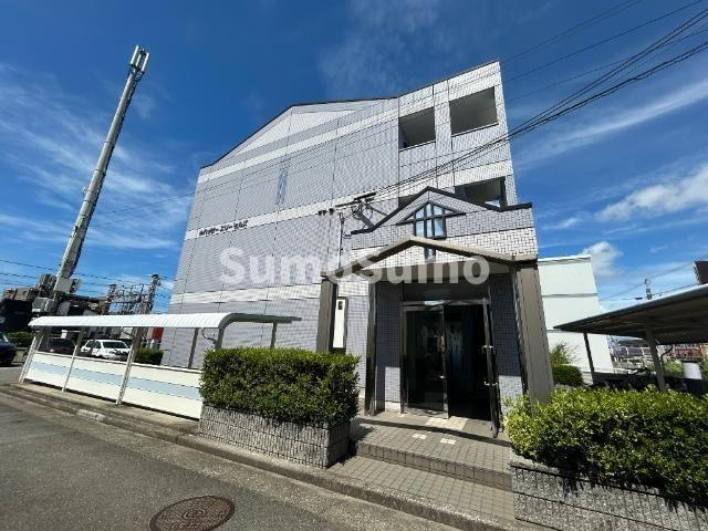 ハッピースリーヒルズのエントランス|毎日通るエントランスはこのようになっています