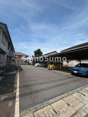 パールグランの駐車場|駐車場があります