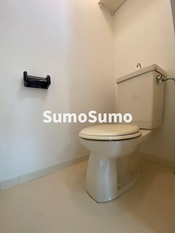 ハイライフ雲雀ヶ丘のトイレ|ゆったりとした空間のトイレです