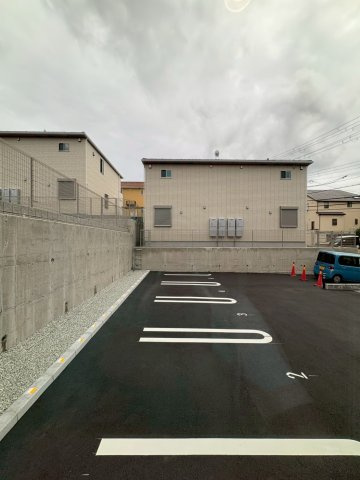 （仮）南落合１丁目アパート２の展望|車をお持ちの方に嬉しい駐車場付きの物件です