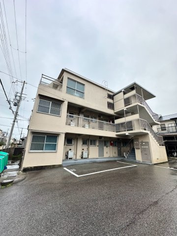 みのりマンションの外観