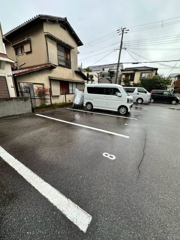 みのりマンションの駐車場