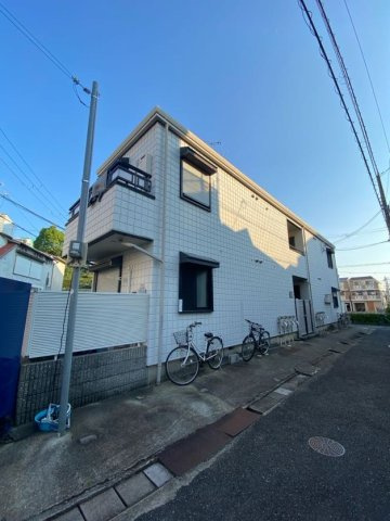 メゾン大倉山の外観
