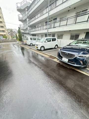 マリンクレール野田 の駐車場