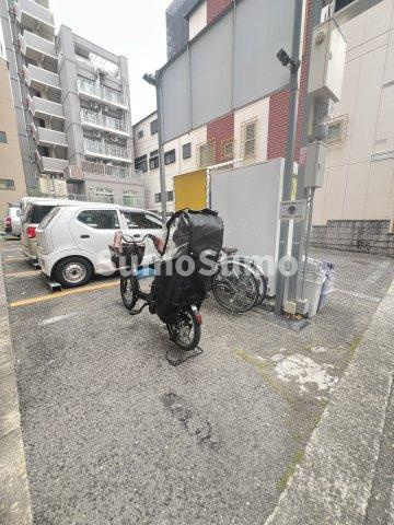 メゾン光陽の駐車場