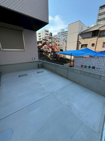 メゾン　ミロワール天王寺の駐車場