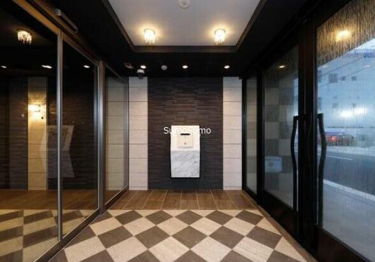 ファステートNAMBA華月のエントランス|建物の内部です