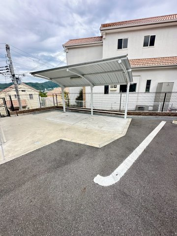 メテオーラの駐車場