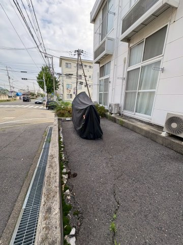 メゾン・パル６の駐車場