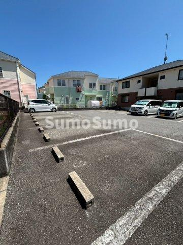 パルティールの駐車場|駐車場に車を止められます