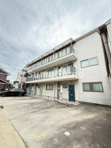 メイゾーン霞ヶ丘　F棟