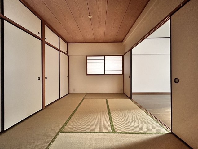 第二小林ビルの和室