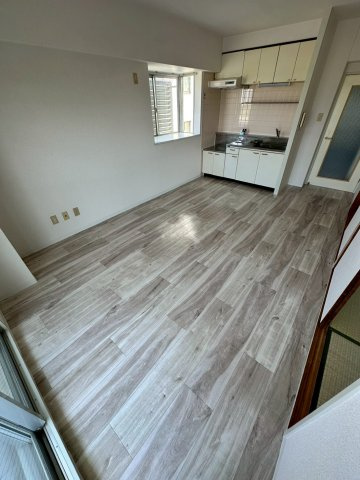 メービウス仁川の居間・リビング