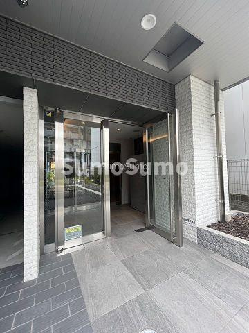 フォーリアライズ南堀江ヴィータのエントランス