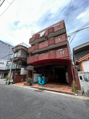 メゾンルージュの外観