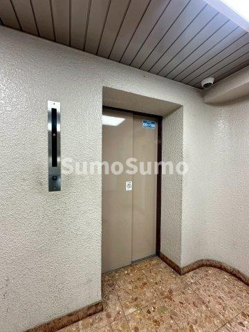 メガロコープ西宮Ⅱ２号棟の外観